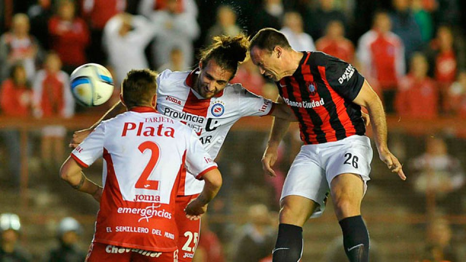 En La Paternal, derrota 3-2 a Argentinos.