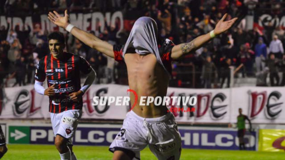 Leonardo Acosta convirtió su segundo gol en el certamen.