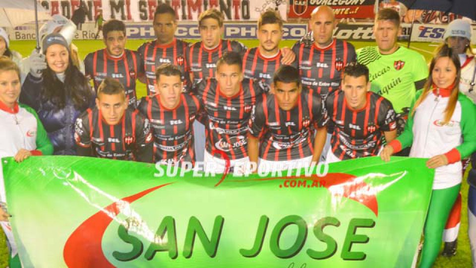 Patronato llegó a 61 puntos y es más líder que nunca.