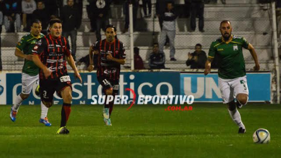 El equipo de Iván Delfino continúa como único líder del torneo.