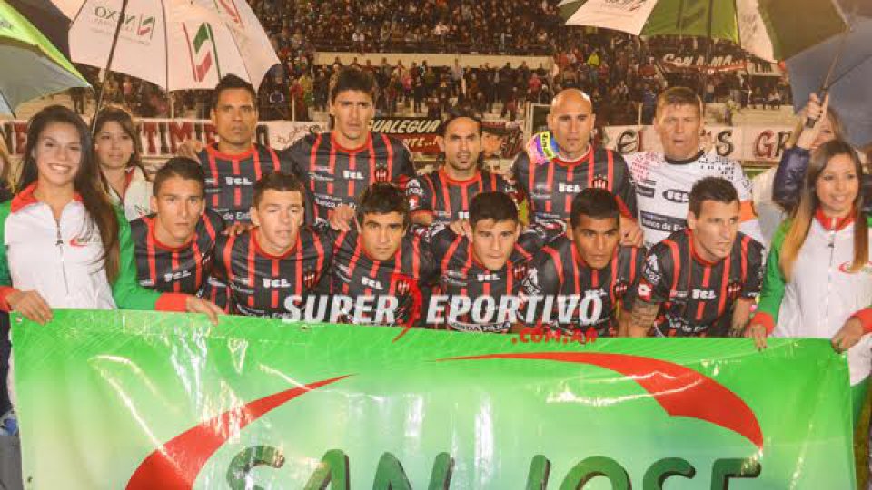 Patronato empató sin goles ante Ferro.