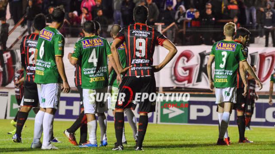 Patronato empató sin goles ante Ferro.