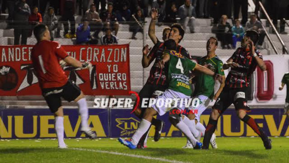 Patronato empató sin goles ante Ferro.