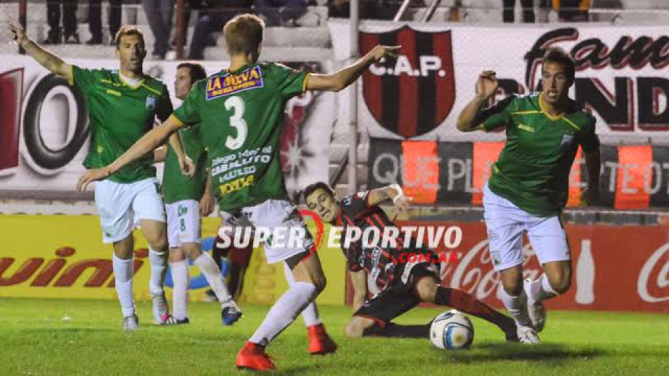 Patronato empató sin goles ante Ferro.