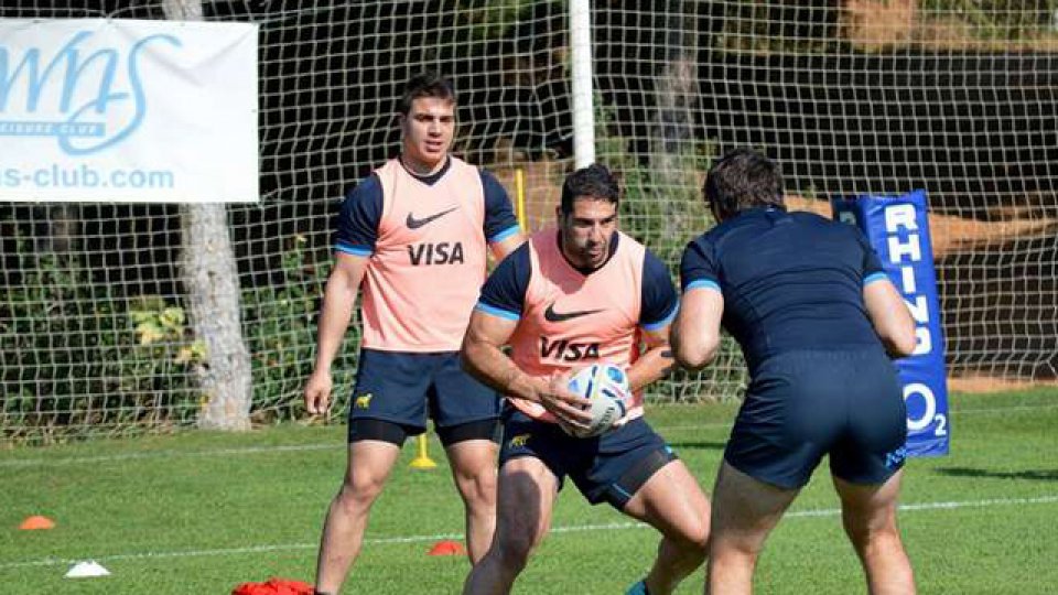El plantel trabajó triple turno en el complejo Browns Sport.