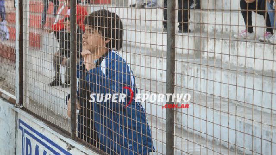 Las postales de la victoria de Atlético Paraná en el Pedro Mutio