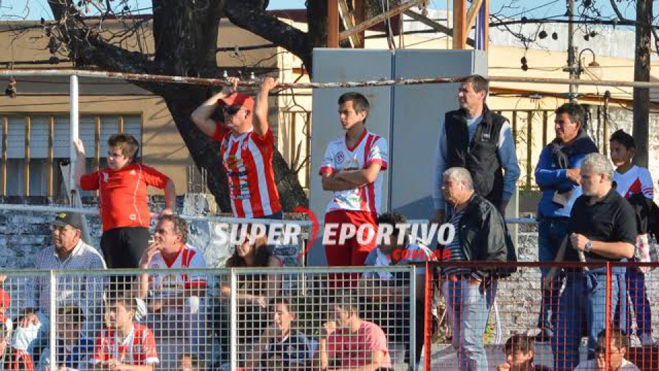 Las postales de la victoria de Atlético Paraná en el Pedro Mutio