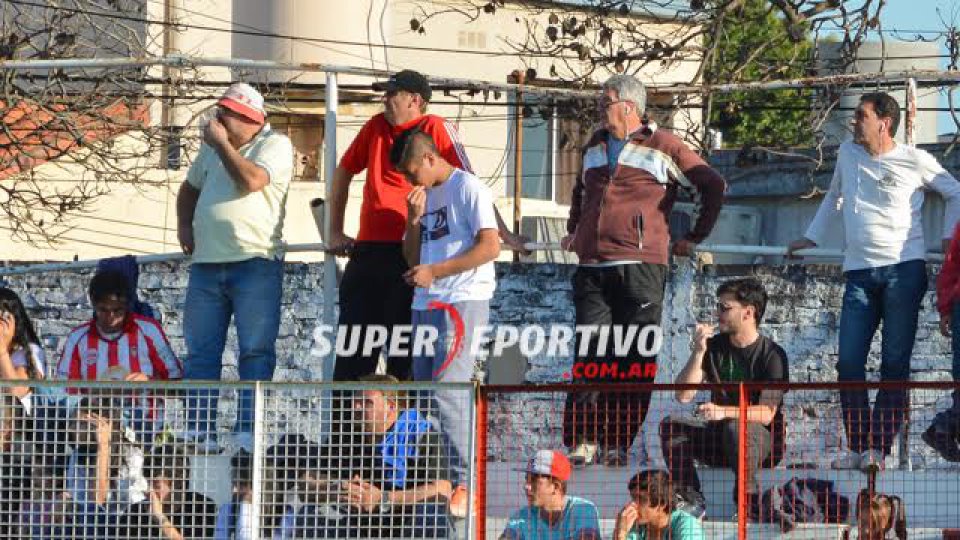 Las postales de la victoria de Atlético Paraná en el Pedro Mutio