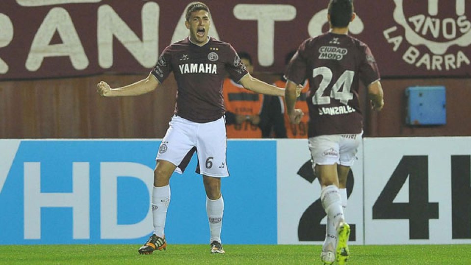 Lanús se metió en octavos de la Sudamericana.