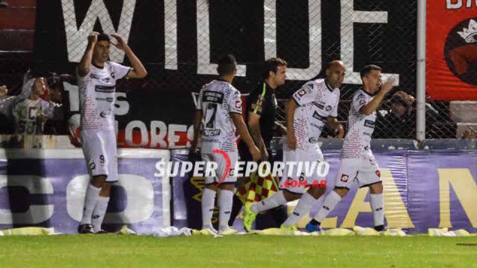 Patronato y Atlético Tucumán igualaron 0-0.