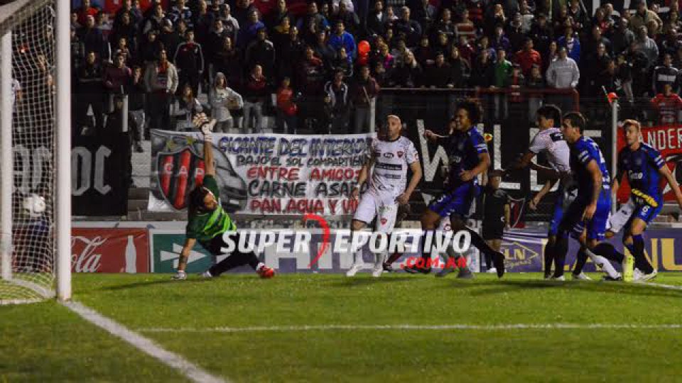 Patronato y Atlético Tucumán igualaron 0-0.