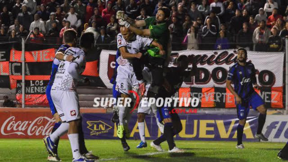 Patronato y Atlético Tucumán igualaron 0-0.