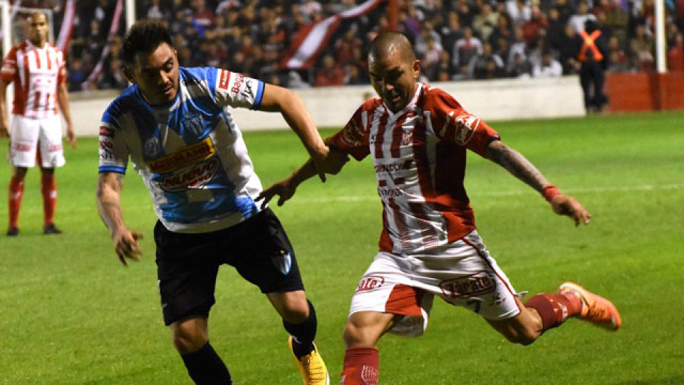 Instituto le ganó sobre la hora a Juventud Unida.