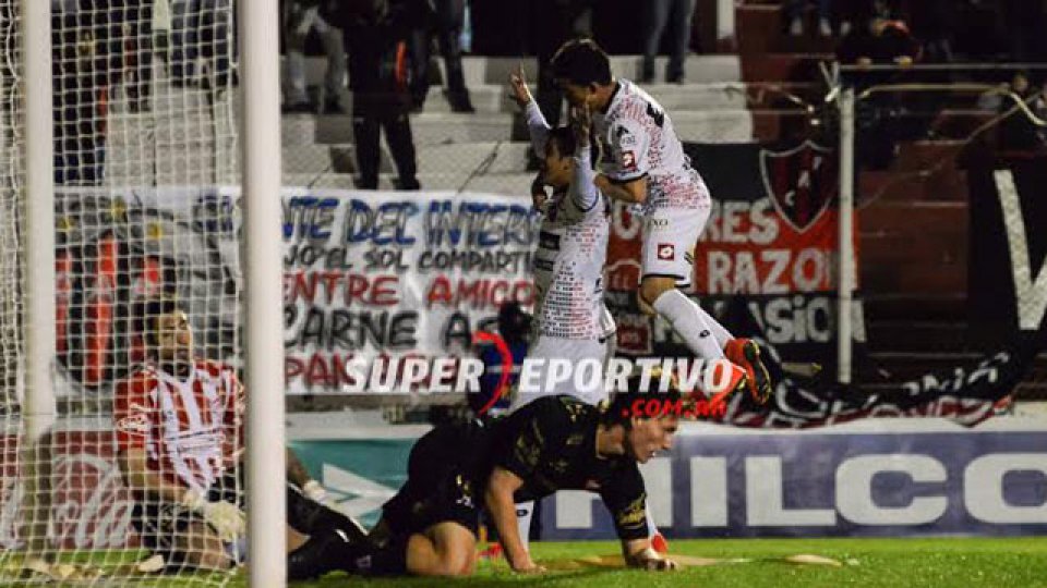 Patronato derrotó con claridad a Instituto.