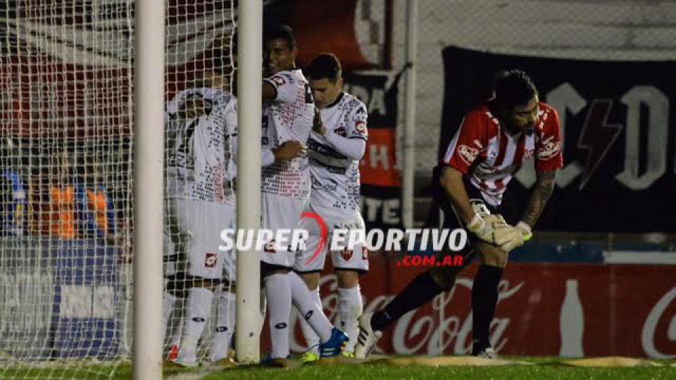 El Rojinegro mantiene la diferencia con el líder Atlético Tucumán.