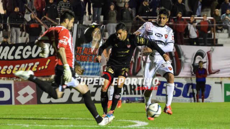 El Rojinegro mantiene la diferencia con el líder Atlético Tucumán.