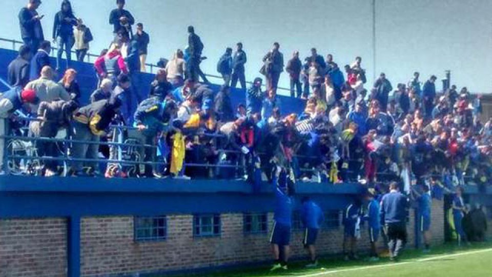 Una multitud se acerc&oacute; a la pr&aacute;ctica de Boca.