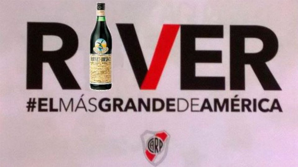 Los afiches de River a Boca tras el Supercl&aacute;sico en C&oacute;rdoba.