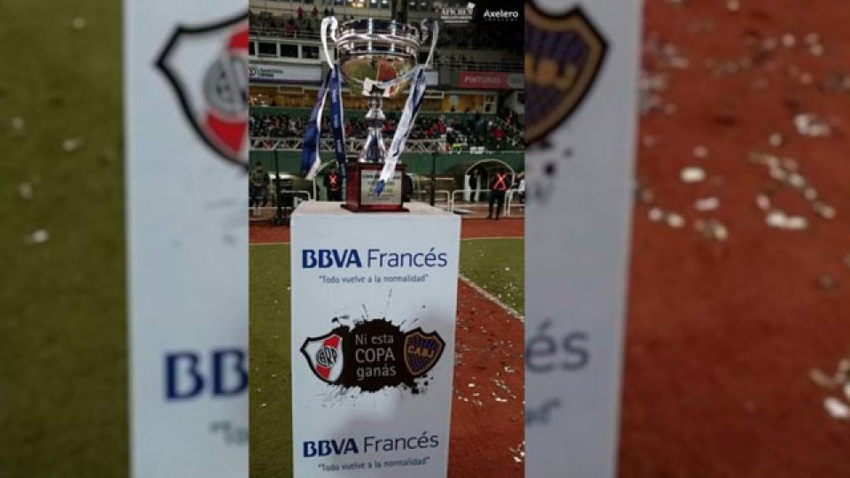 Los afiches de River a Boca tras el Supercl&aacute;sico en C&oacute;rdoba.