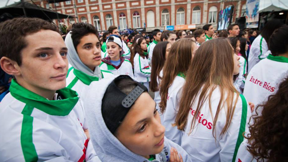 Facebook Luis Gonzales.