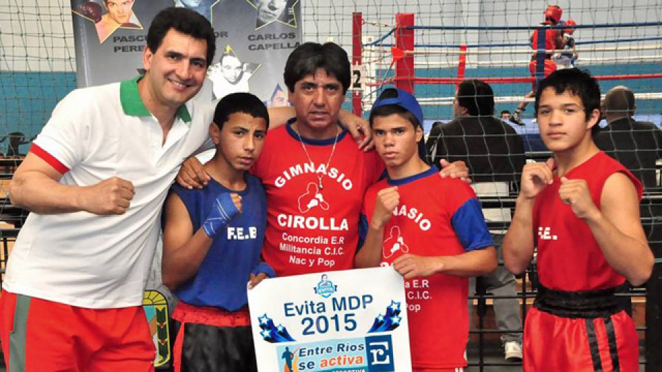 Facebook Luis Gonzales.