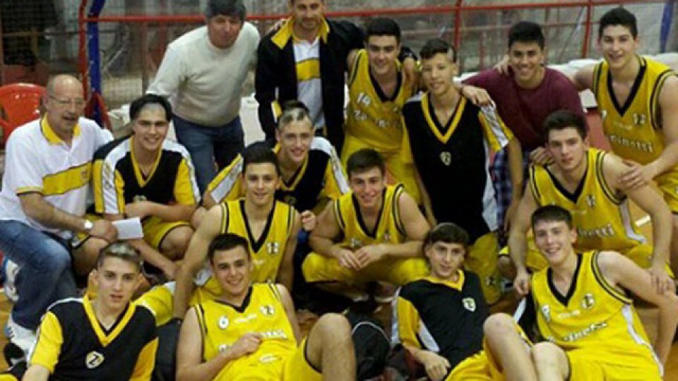 El Campéon entrerriano U17 clasificó a las semifinales nacionales.