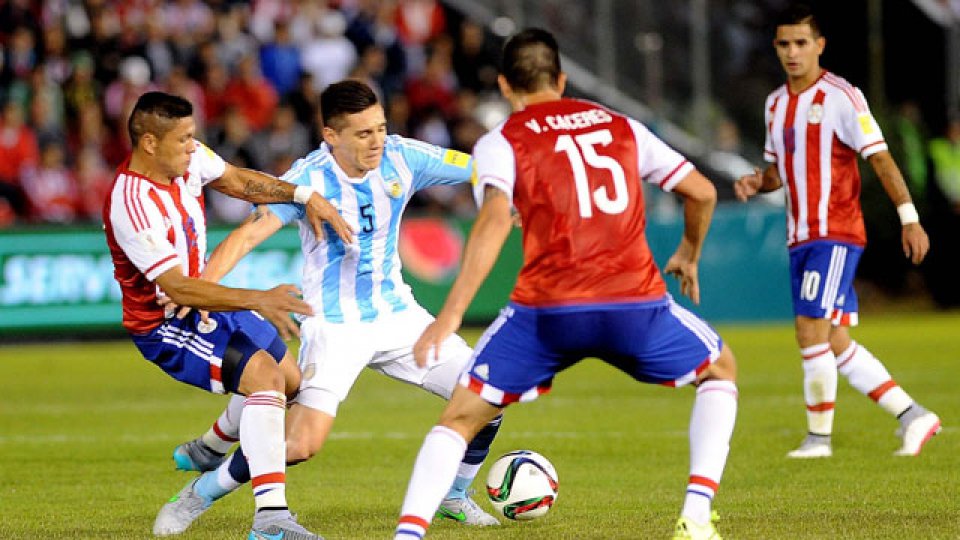 Argentina no jugó bien y sólo se quedó con un punto ante Paraguay