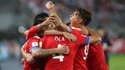 En un partidazo, Chile goleó a Perú y también manda con puntaje ideal
