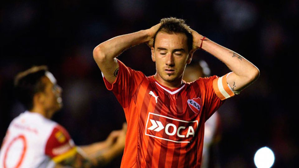 Independiente cayó 1 a 0 ante Santa Fe en Avellaneda.