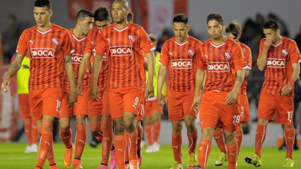 Independiente juega con Vélez, mientras espera rival en la Liguilla.