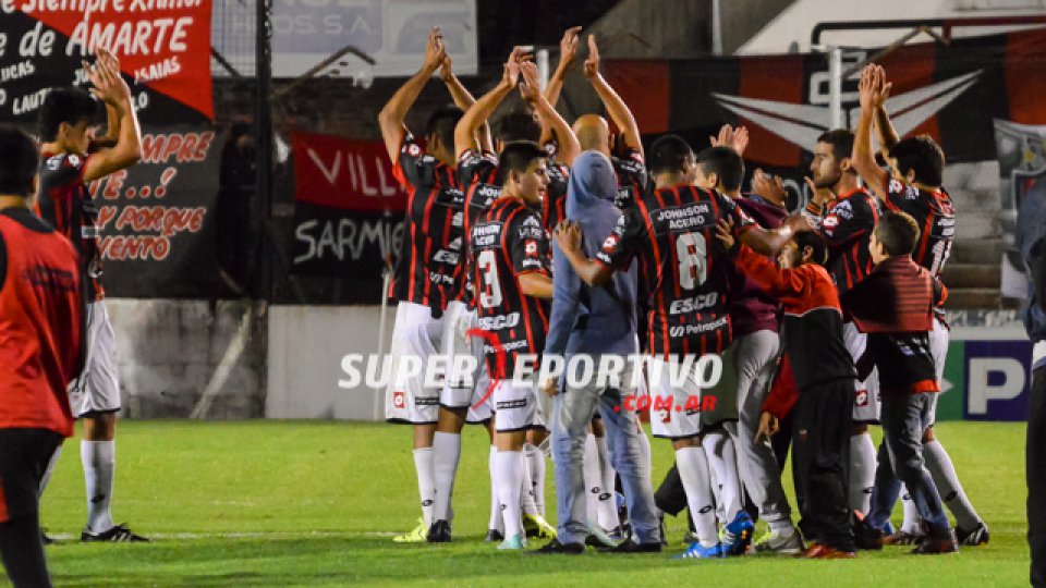 Patronato ganó y mantiene la ilusión por el ascenso directo.