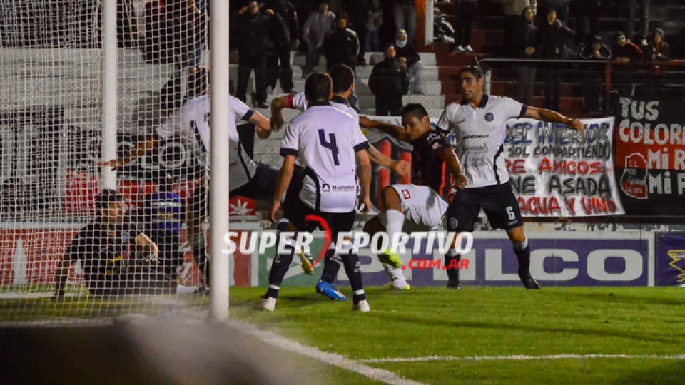 Patronato ganó y mantiene la ilusión por el ascenso directo.