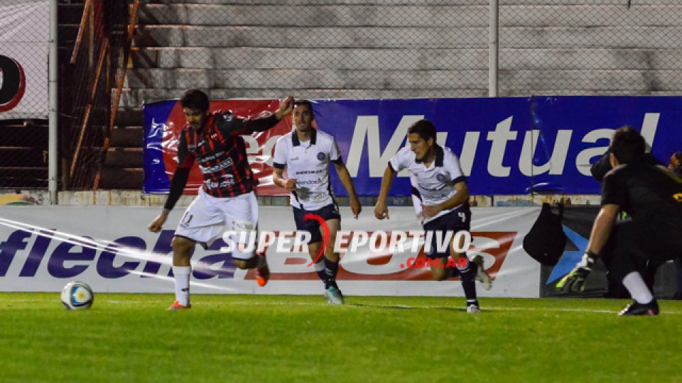 Patronato ganó y mantiene la ilusión por el ascenso directo.