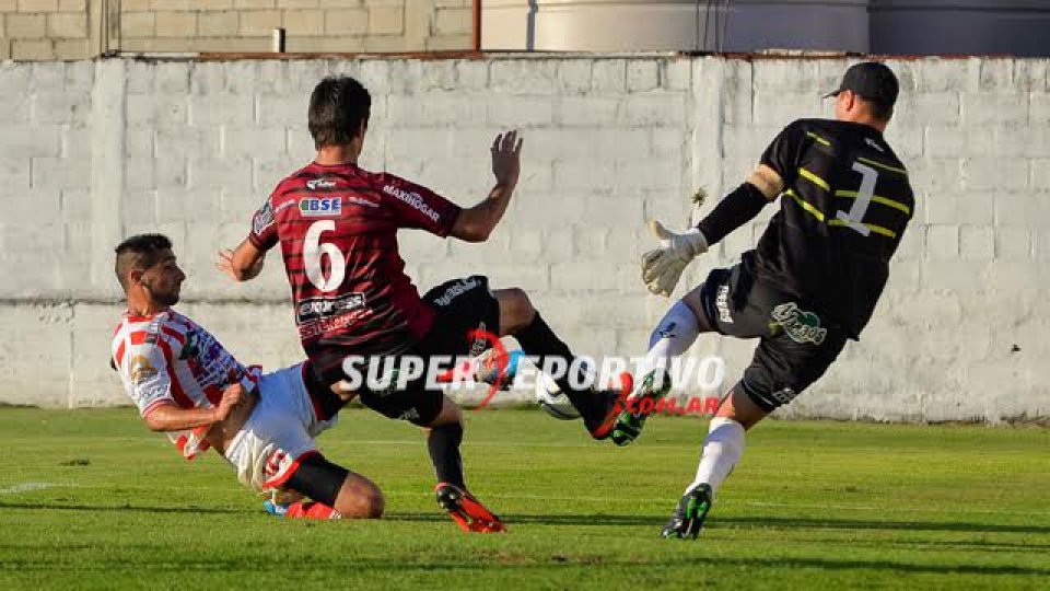 Paran&aacute; no pudo con el Ferro y se complic&oacute; en su ingreso al Reducido.