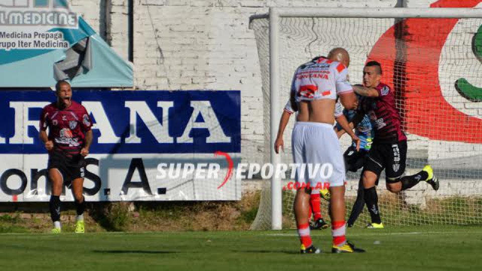 Paran&aacute; no pudo con el Ferro y se complic&oacute; en su ingreso al Reducido.