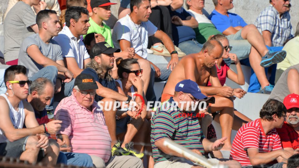 El Decano se despidió de su gente con un empate en ante el Ferroviario.