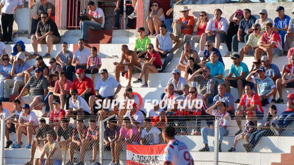 El Decano se despidió de su gente con un empate en ante el Ferroviario.