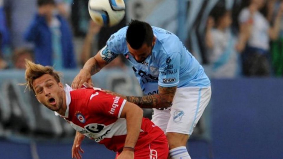 El Celeste y Argentinos firmaron un empate que le sirvió a ambos.