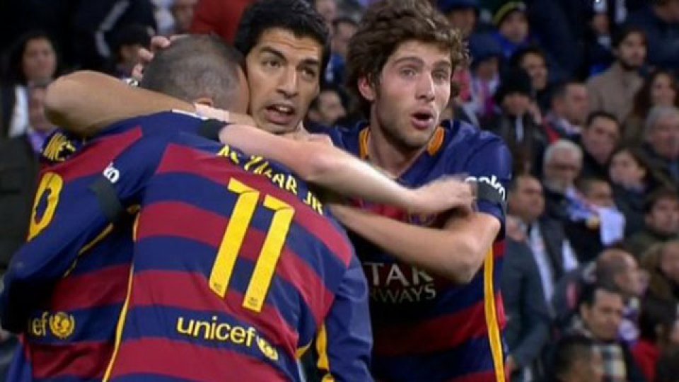 Suarez, Neymar e Iniesta marcaron los goles para el Barsa.