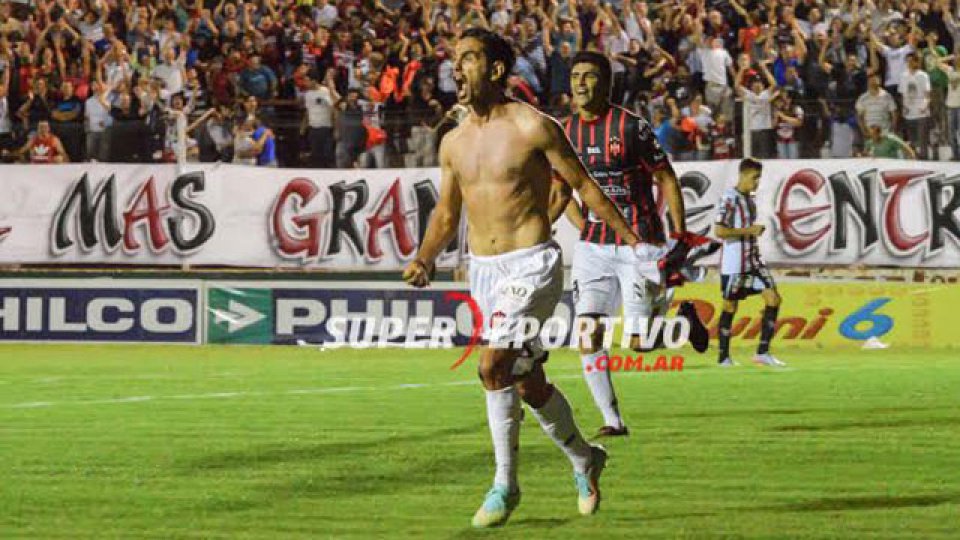 Leandro Becerra selló el triunfo del Patrón.