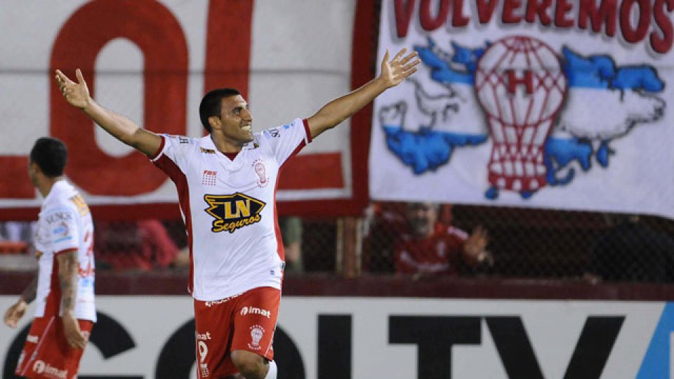 Huracán venció a River y lo dejó afuera de la Sudamericana.