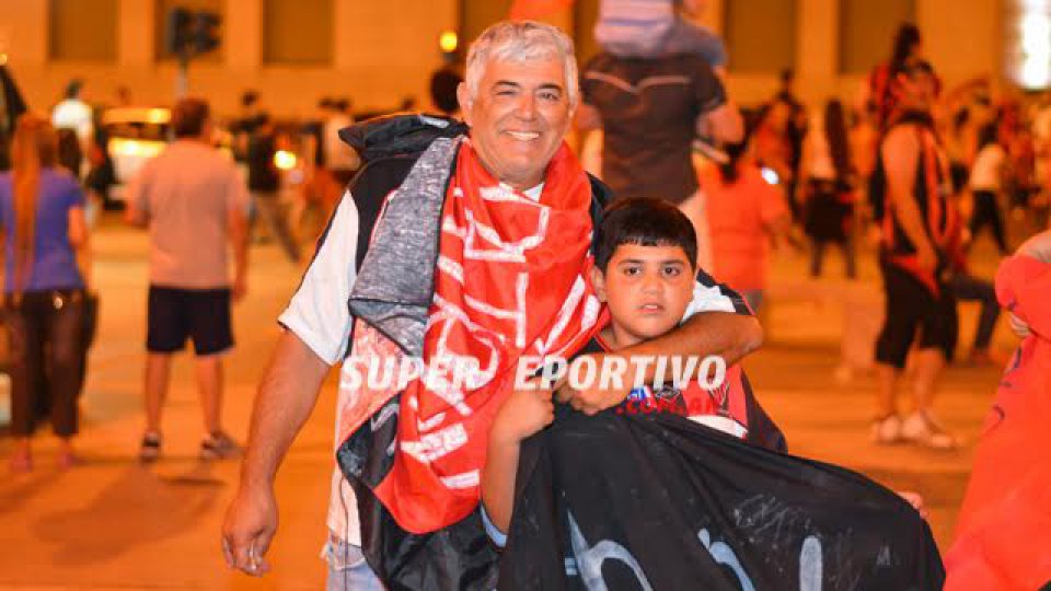 El plantel y sus hinchas festejaron en la Catedral