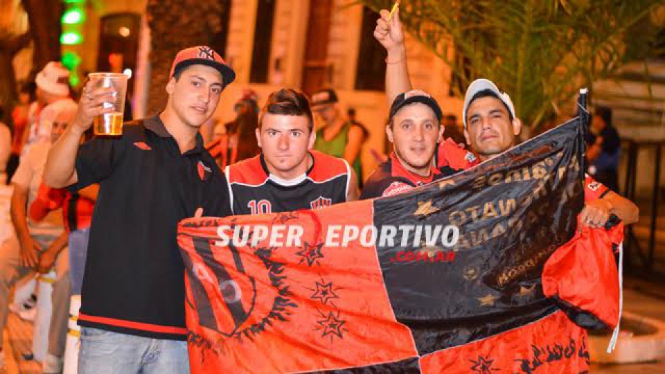 El plantel y sus hinchas festejaron en la Catedral.