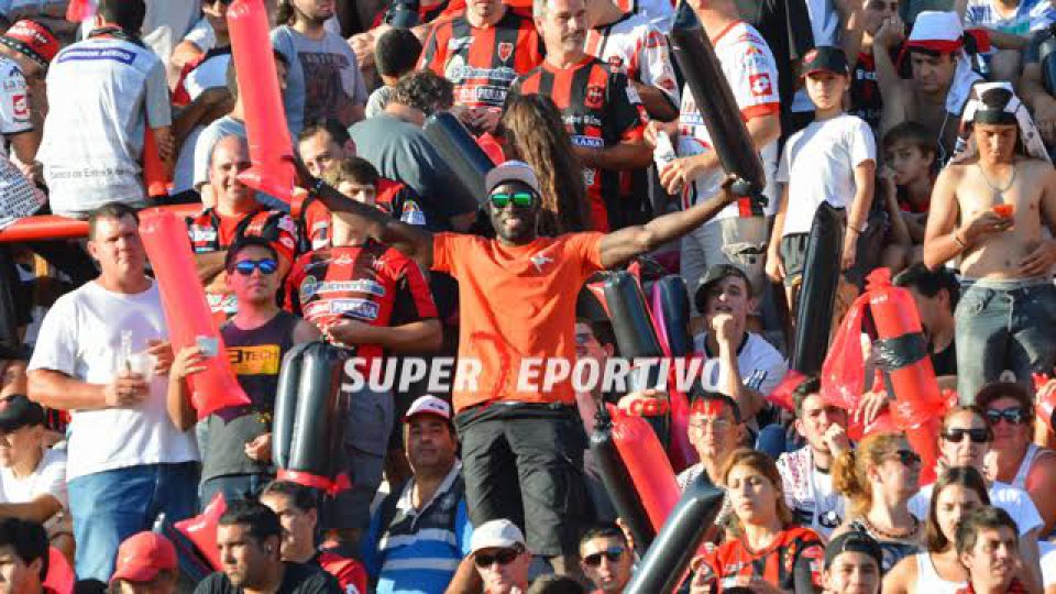 Las postales de una jornada inolvidable para el fútbol entrerriano.