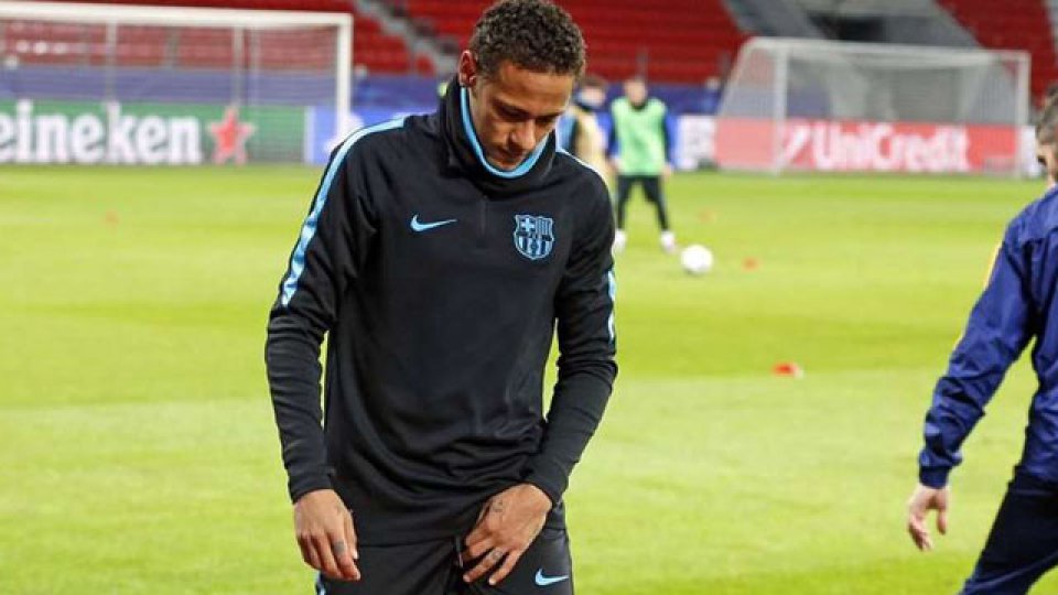 Ney no pudo completar el entrenamiento previo al duelo ante el Leverkusen.