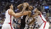 NBA: Scola festejó en un gran duelo con Ginóbili