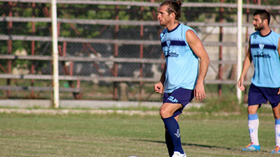 Matias Marchesini, autor del gol en el nuevo triunfo de La Juve ( El Día).