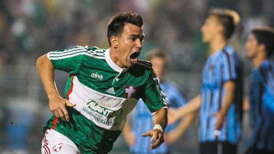 Mouche volverá al fútbol argentino para jugar en Lanús.