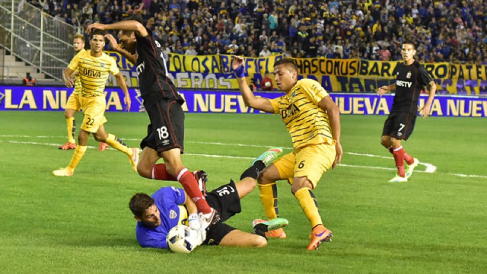 El Xeneize jugó con suplentes y no mostró una buena imagen.