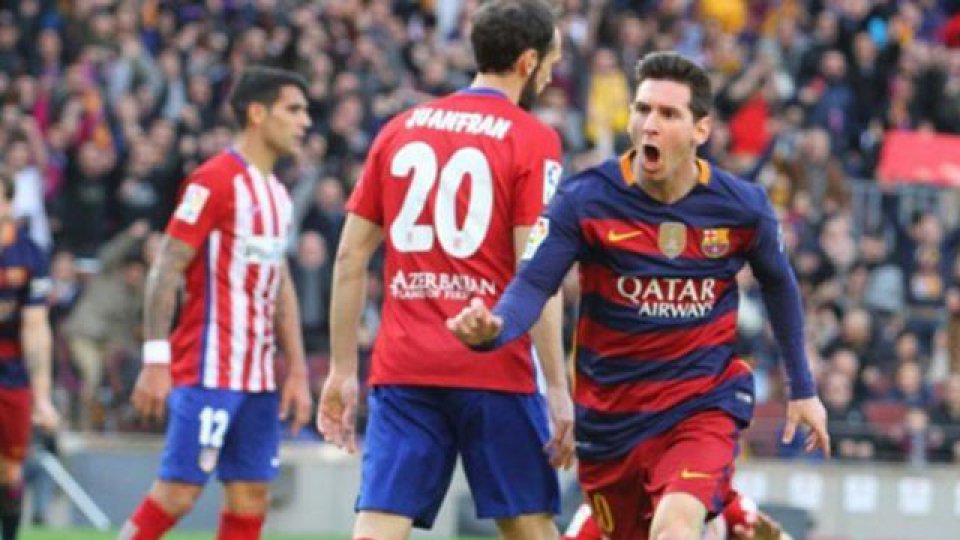 Lionel Messi festeja el primer gol de Barcelona ante Atlético de Madrid.